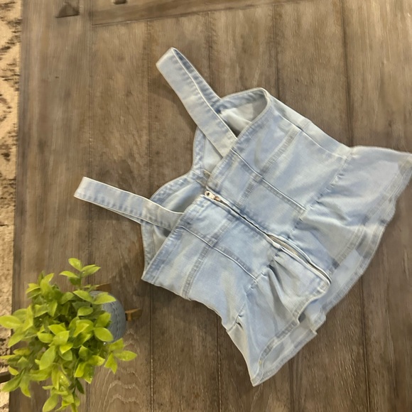 Jessica Simpson Light Blue Denim Top - Picture 3 of 12